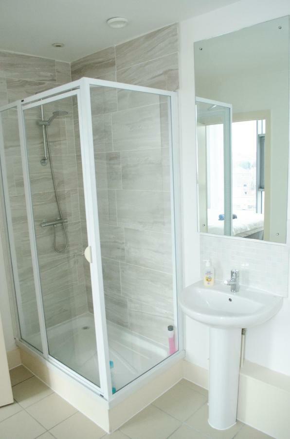 Penthouse In Liverpool City Centre - Free Parking - Balcony - By Happy Days Luaran gambar